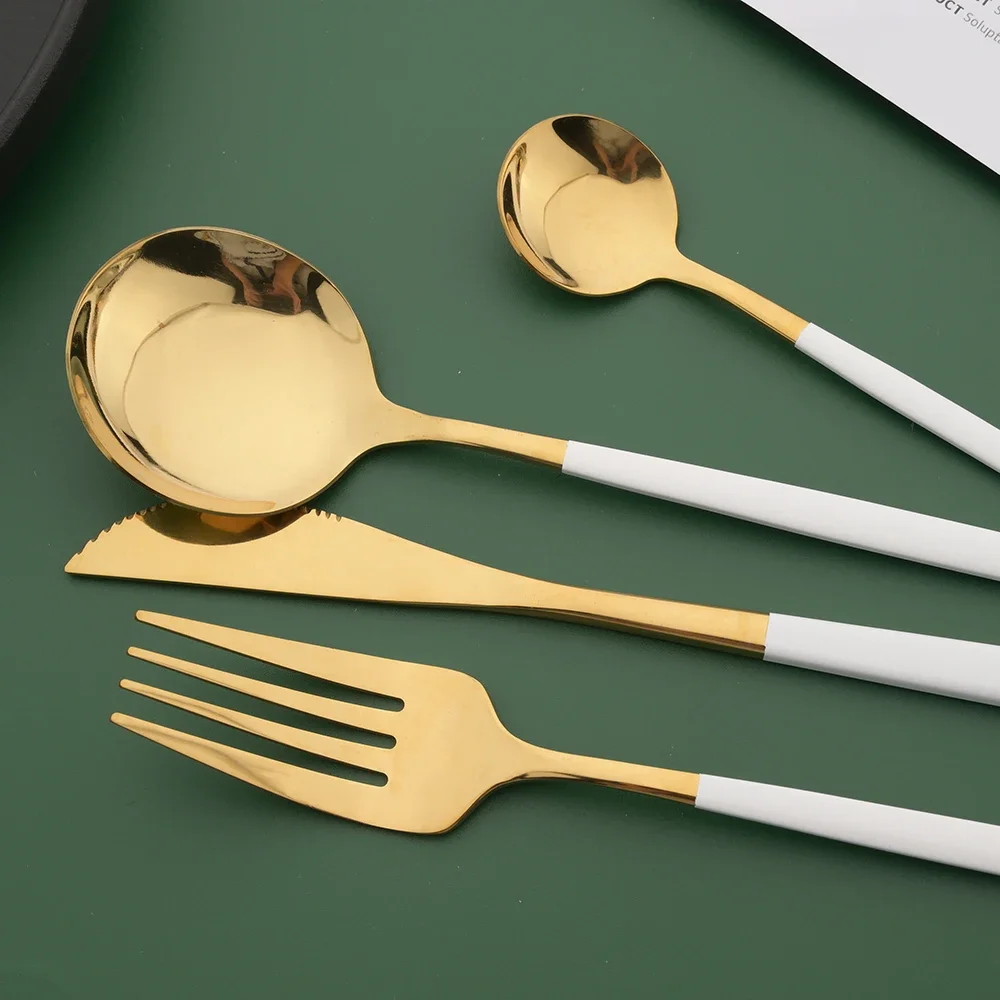 Conjunto de Talheres Branco e  - Gold Plated Cutlery avaliação e preço