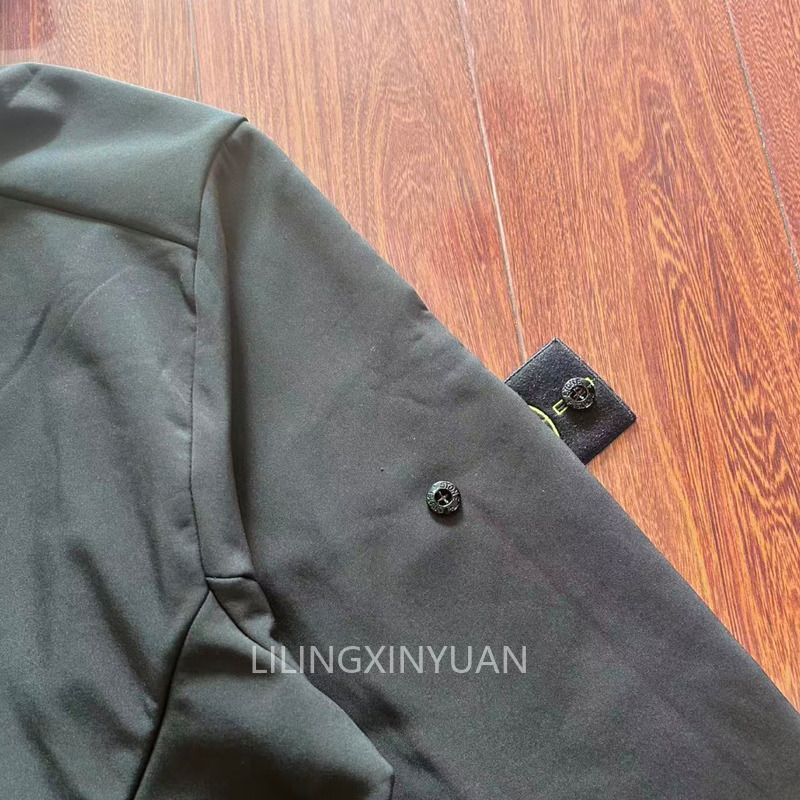 Jaqueta com Capuz e Patch Comp - Luxury Lifestyle Men avaliação e preço